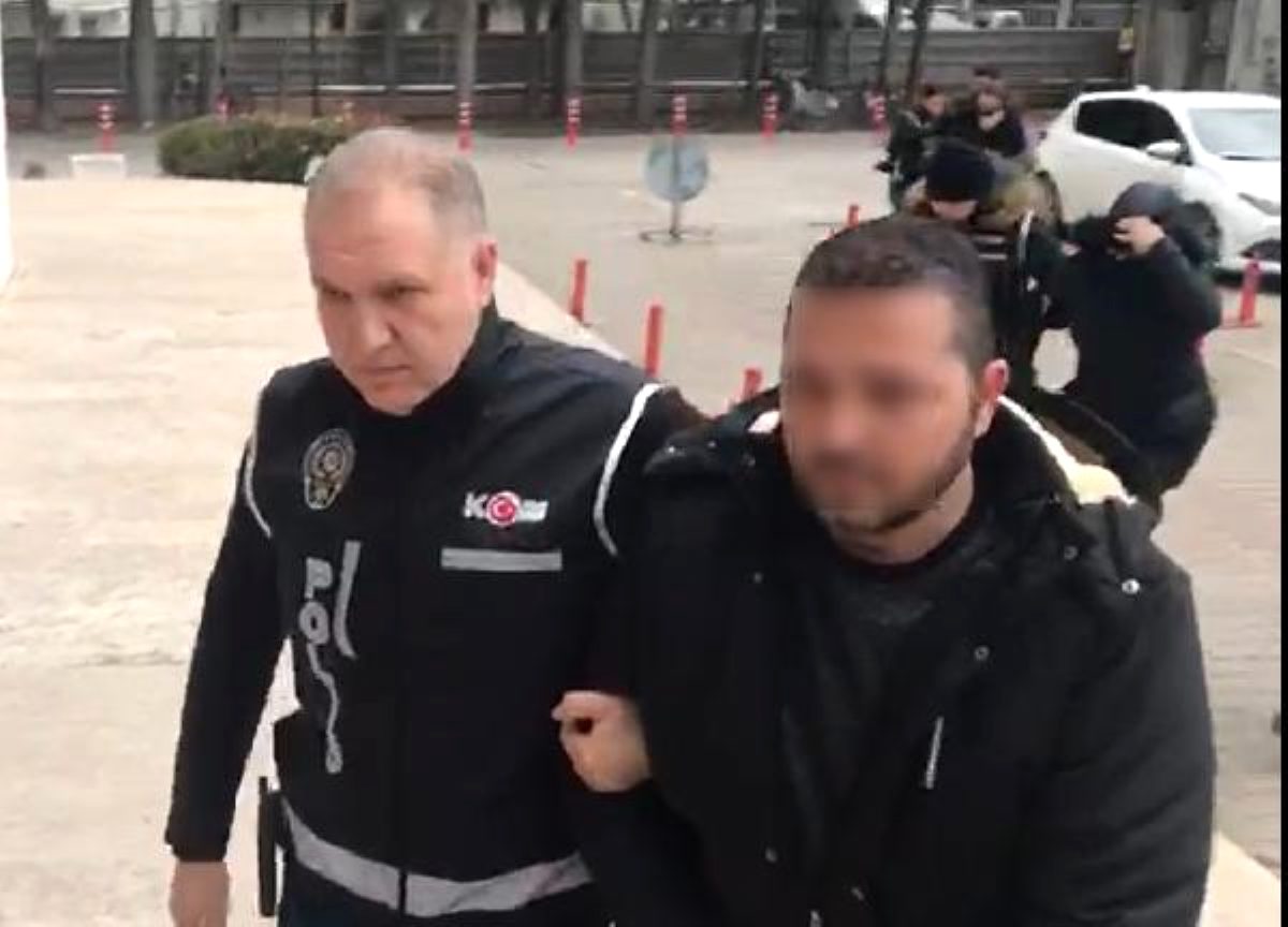 ELGİN, BAŞKAN YARDIMCISI GÜLEÇ’İ İŞARET ETTİ