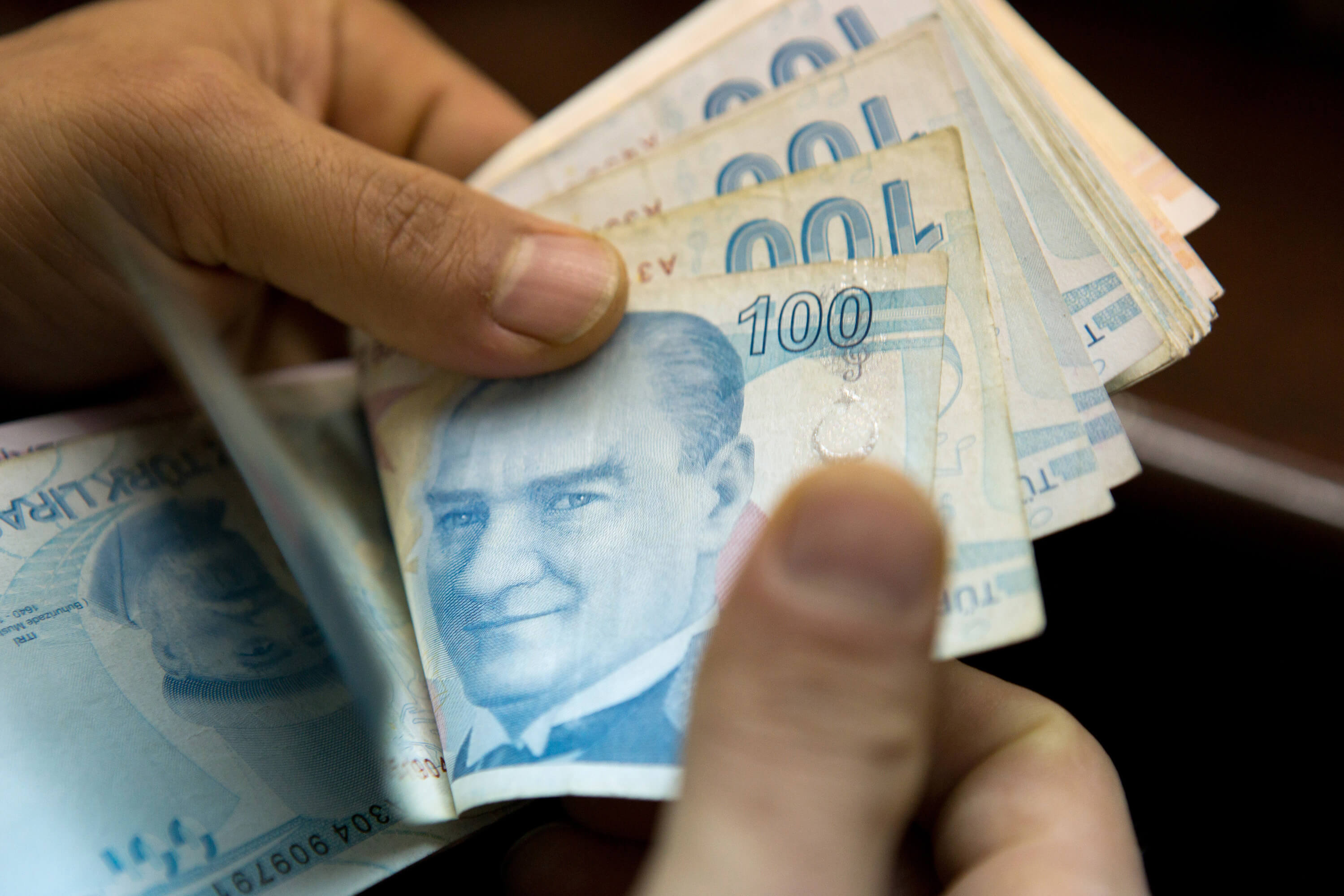 VATANDAŞ YÜKSEK TUTARLI İLAVE FAİZ İLE KARŞI KARŞIYA